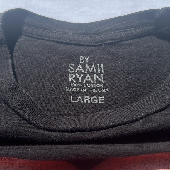 By Samii Ryan “Stuck on You” graphic tee Black size Large - Picture 3 of 5